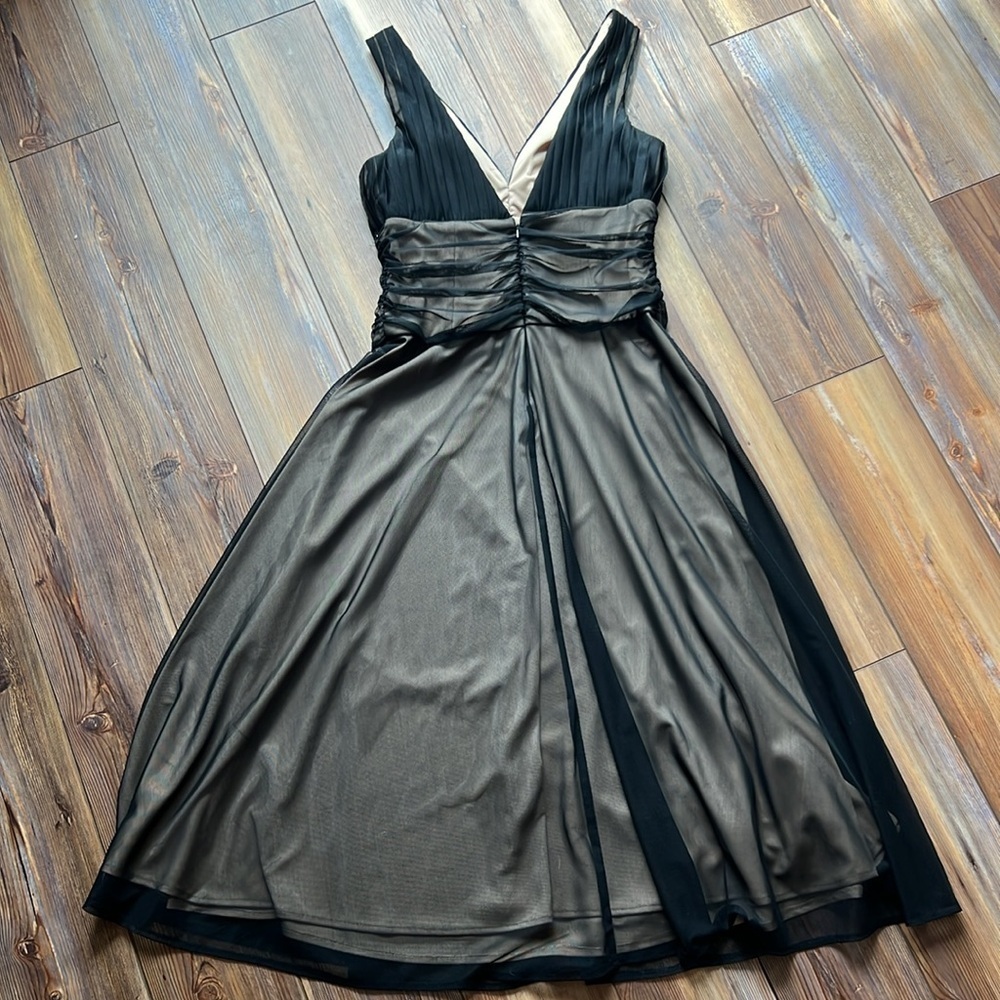 JS Boutique Black V Neck MIDI Black / Nude Sheer Cocktail Dress - Picture 6 of 10